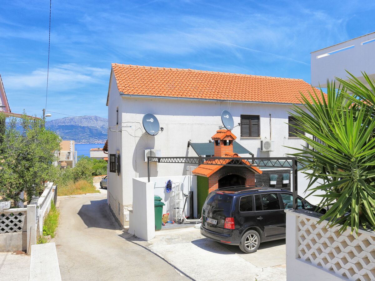 Apartment One bedroom apartment with terrace and sea view Slatine, Čiovo A-16131-e - Outdoor photo 3