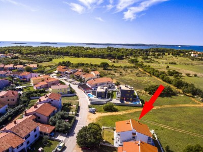 Apartment Two bedroom apartment with terrace Valbandon, Fažana A-16261-a - Outdoor photo 2