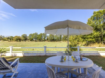 Apartment Two bedroom apartment with terrace Valbandon, Fažana A-16261-a - Outdoor photo 23