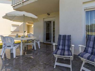 Apartment Two bedroom apartment with terrace Valbandon, Fažana A-16261-a - Outdoor photo 24