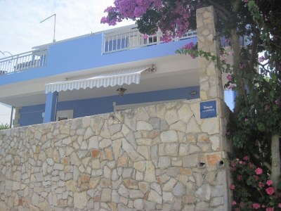 Apartment Three bedroom apartment near beach Maslinica, Šolta A-14748-a - Outdoor photo 3