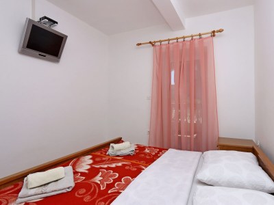 Apartment Two bedroom apartment with terrace Lopar, Rab A-14804-d - Outdoor photo 19