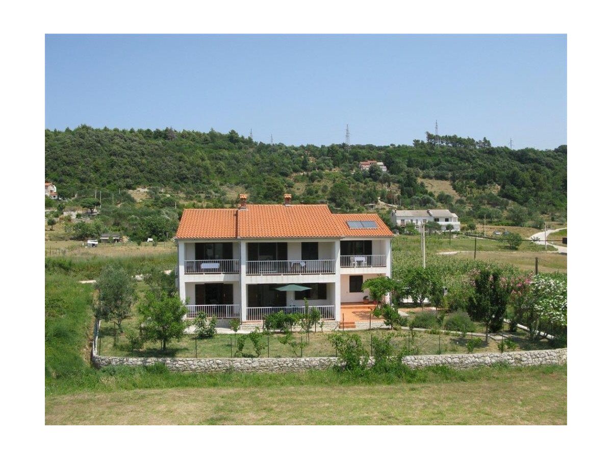 Apartment Two bedroom apartment with terrace Palit, Rab A-16356-b - Outdoor photo 2
