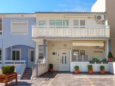 Apartment One bedroom apartment with balcony and sea view Baška Voda, Makarska A-16517-a - Outdoor photo 2