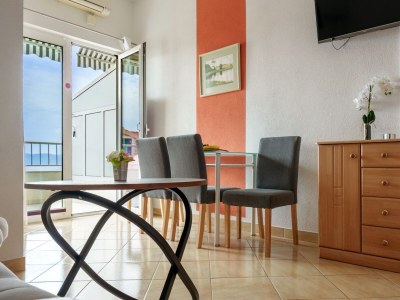 Apartment One bedroom apartment with balcony and sea view Baška Voda, Makarska A-16517-a - Outdoor photo 9