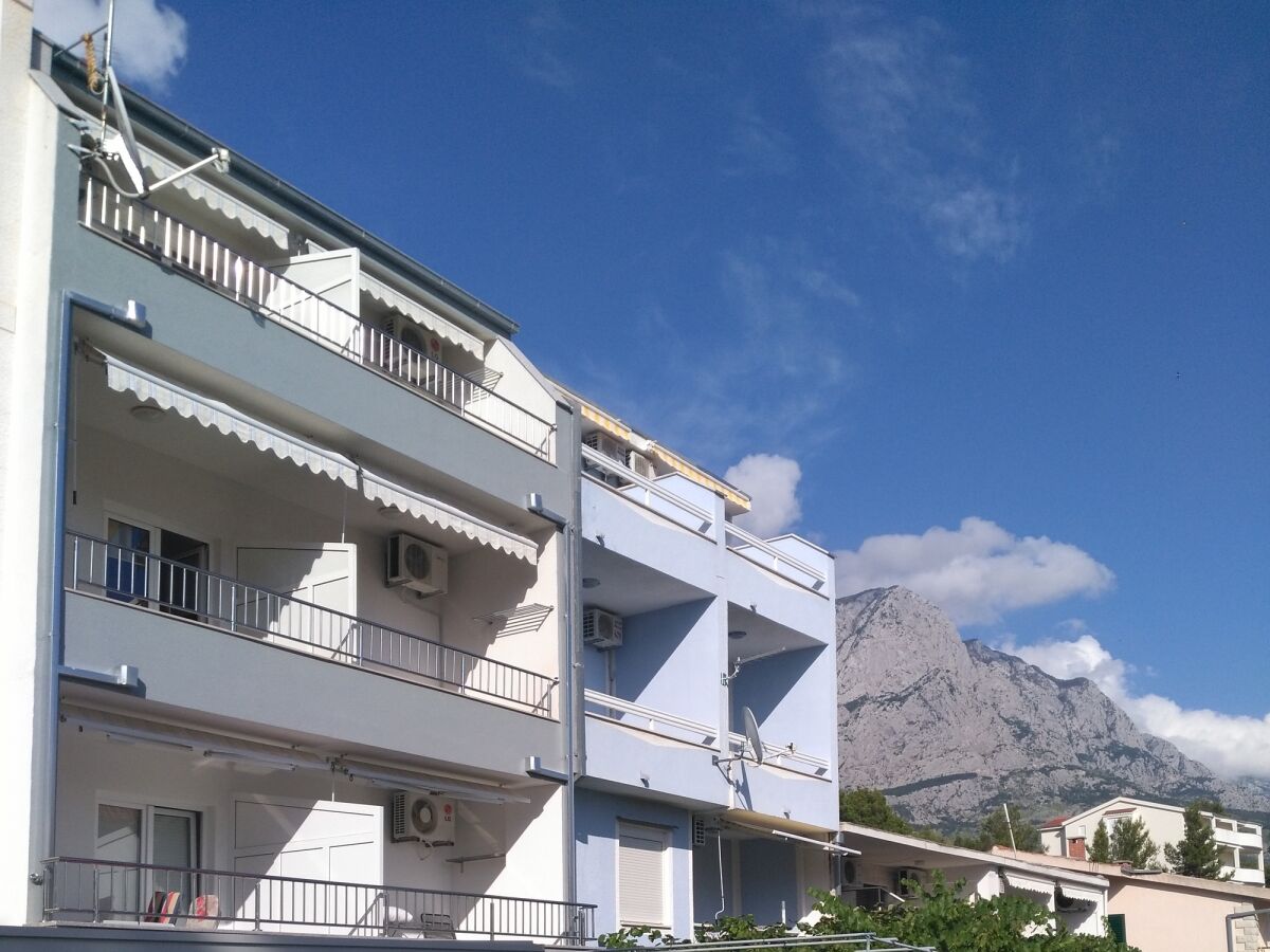 Apartment Studio flat with balcony and sea view Baška Voda, Makarska AS-16517-a - Outdoor photo 3