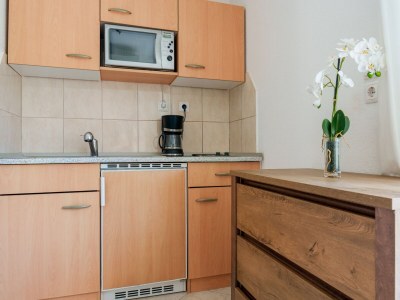 Apartment Studio flat with balcony Baška Voda, Makarska AS-16517-b - Outdoor photo 8