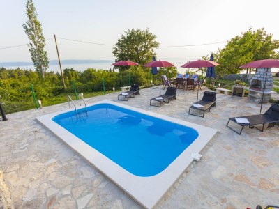 Apartment Four-bedroom apartment with balcony and sea view Gornji Tučepi, Makarska A-17686-a - Outdoor photo 9