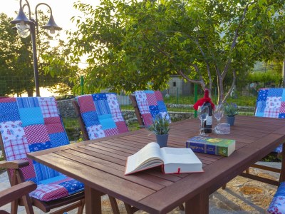 Apartment Four-bedroom apartment with balcony and sea view Gornji Tučepi, Makarska A-17686-a - Outdoor photo 16