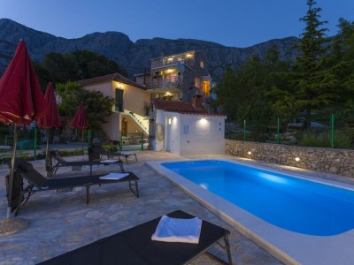 Apartment Four-bedroom apartment with balcony and sea view Gornji Tučepi, Makarska A-17686-a - Outdoor photo 19