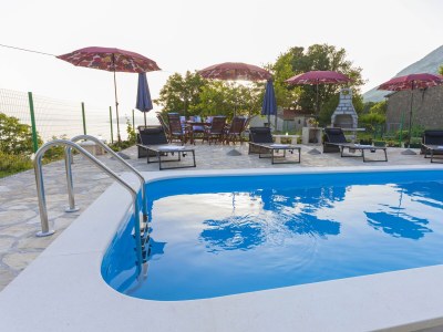 Apartment Four-bedroom apartment with balcony and sea view Gornji Tučepi, Makarska A-17686-a - Outdoor photo 25