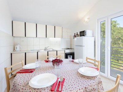 Apartment Four-bedroom apartment with balcony and sea view Gornji Tučepi, Makarska A-17686-a - Outdoor photo 40