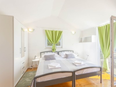 Apartment Four-bedroom apartment with balcony and sea view Gornji Tučepi, Makarska A-17686-a - Outdoor photo 43