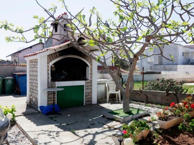 Apartment One bedroom apartment with terrace Vodice A-16543-b - Outdoor photo 6