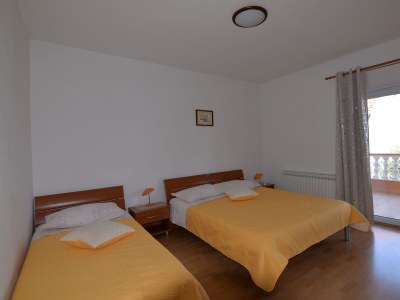 Apartment Two bedroom apartment near beach Tkon, Pašman A-16589-a - Outdoor photo 8