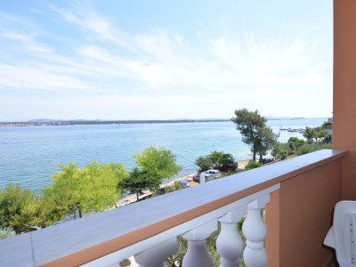 Apartment Two bedroom apartment near beach Tkon, Pašman A-16589-b - Outdoor photo 14