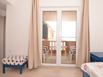 Apartment Two bedroom apartment near beach Tkon, Pašman A-16589-c - Outdoor photo 10