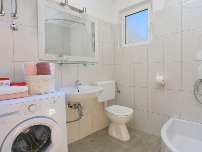 Apartment Two bedroom apartment with terrace and sea view Podgora, Makarska A-16630-a - Outdoor photo 18