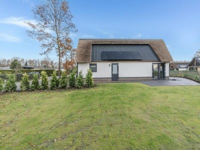 Holiday park Modern bungalow in Baarle-Nassau with pond view - Outdoor photo 7