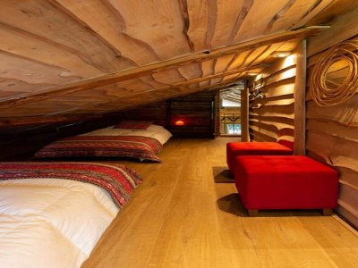 Holiday park Spacious wooden chalet with covered terrace - Features photo 18