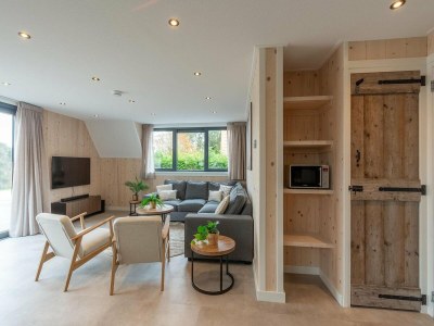 Holiday house Attraktiv eingerichtete, freistehende Villa für 8 Personen mit einem schönen großen Garten! - Features photo 14