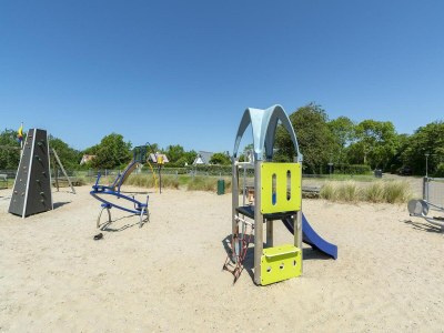 Holiday house Attraktiv eingerichtete, freistehende Villa für 8 Personen mit einem schönen großen Garten! - Environment photo 34