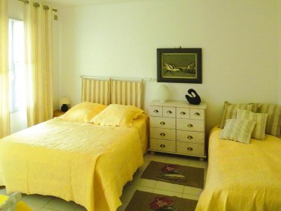 Apartment Beachside Flat with Sunny Patio - Features photo 8