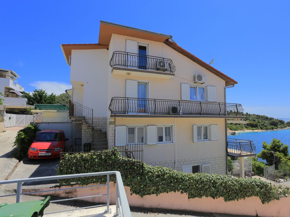 Apartment Two bedroom apartment near beach Okrug Donji, Čiovo A-16657-a - Outdoor photo 3