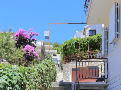 Apartment Two bedroom apartment near beach Okrug Donji, Čiovo A-16657-a - Outdoor photo 16