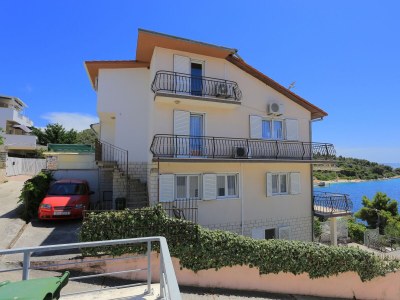 Apartment Three bedroom apartment near beach Okrug Donji, Čiovo A-16657-b - Outdoor photo 2