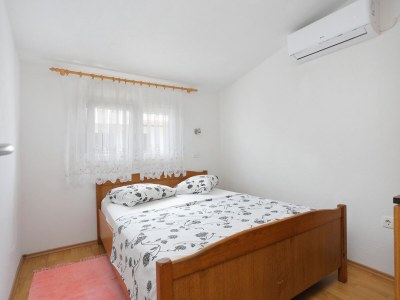 Apartment Three bedroom apartment near beach Okrug Donji, Čiovo A-16657-b - Outdoor photo 28