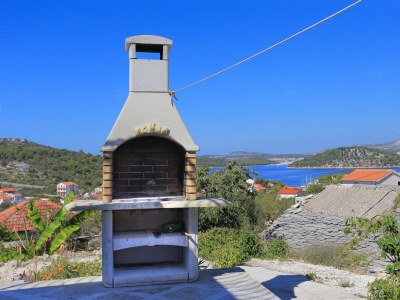 Holiday house Comfortable and spacious house with terrace and sea view Ražanj, Rogoznica K-17904 - Outdoor photo 11