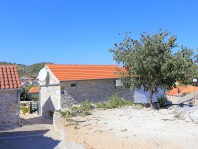 Holiday house Comfortable and spacious house with terrace and sea view Ražanj, Rogoznica K-17904 - Outdoor photo 16