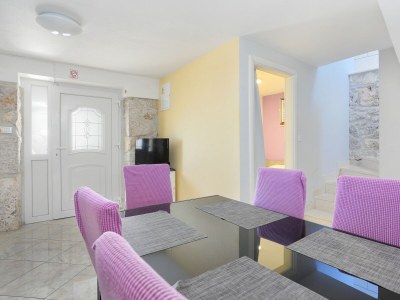 Holiday house Comfortable and spacious house with terrace and sea view Ražanj, Rogoznica K-17904 - Outdoor photo 18