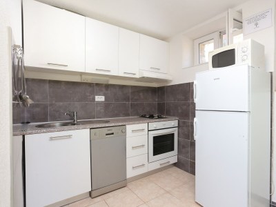 Holiday house Comfortable and spacious house with terrace and sea view Ražanj, Rogoznica K-17904 - Outdoor photo 28