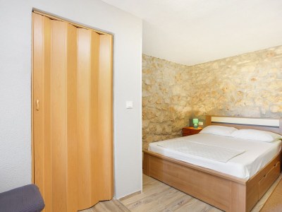 Holiday house Comfortable and spacious house with terrace and sea view Ražanj, Rogoznica K-17904 - Outdoor photo 37