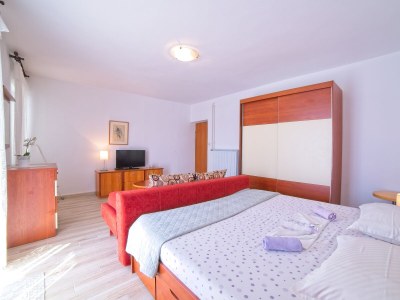 Apartment Two bedroom apartment near beach Supetarska Draga - Gonar, Rab A-16761-a - Outdoor photo 13