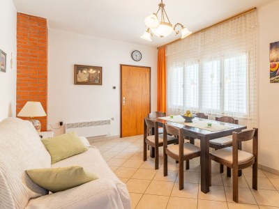 Apartment Three bedroom apartment with terrace and sea view Povlja, Brač A-16792-a - Outdoor photo 17