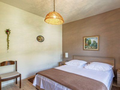 Apartment Three bedroom apartment with terrace and sea view Povlja, Brač A-16792-a - Outdoor photo 21