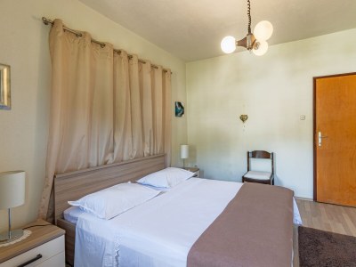 Apartment Three bedroom apartment with terrace and sea view Povlja, Brač A-16792-a - Outdoor photo 24