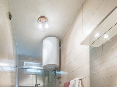 Apartment Three bedroom apartment with terrace and sea view Povlja, Brač A-16792-a - Outdoor photo 29