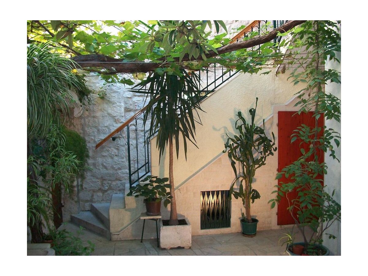 Apartment One bedroom apartment with air-conditioning Trogir A-16844-b - Outdoor photo 5
