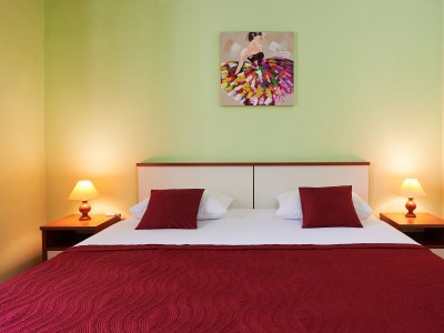 Holiday room with air-conditioning Trogir S-16844-a - Outdoor photo 9