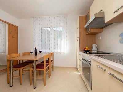 Apartment Two bedroom apartment with terrace and sea view Igrane, Makarska A-17292-a - Outdoor photo 8