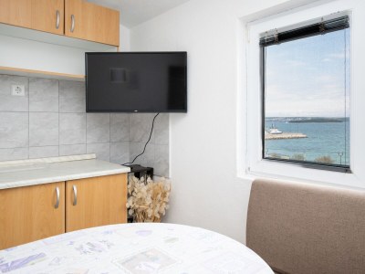 Apartment One bedroom apartment with terrace and sea view Tkon, Pašman A-17360-b - Outdoor photo 11