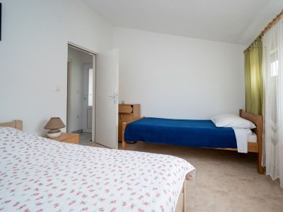 Apartment One bedroom apartment with terrace and sea view Tkon, Pašman A-17360-b - Outdoor photo 17