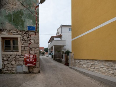 Apartment One bedroom apartment with terrace and sea view Tkon, Pašman A-17360-c - Outdoor photo 3