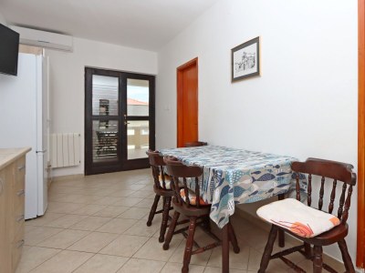 Apartment Two bedroom apartment with terrace and sea view Pag A-18345-a - Outdoor photo 11