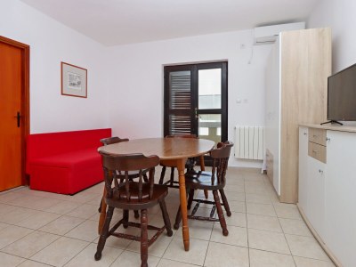 Apartment Two bedroom apartment with terrace and sea view Pag A-18345-b - Outdoor photo 11