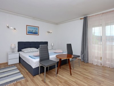 Apartment One bedroom apartment near beach Supetarska Draga - Gonar, Rab A-18650-b in Rab - Apartment